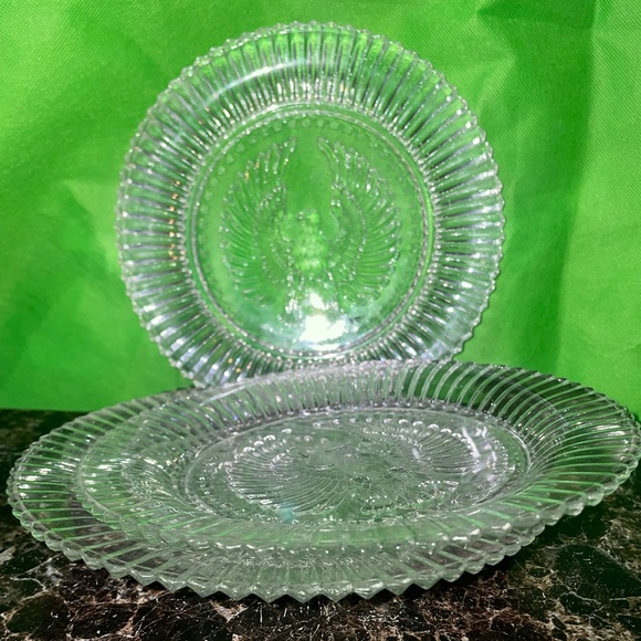 Vtg. 1942 Anchor Hocking Stars & Stripes 8 1/2” Plate Eagle Bread Sandwich Snack - Picture 2 of 3